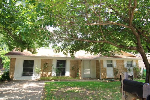 3820 Titan Trl, Denton, TX, 76209-8052 | Card Image