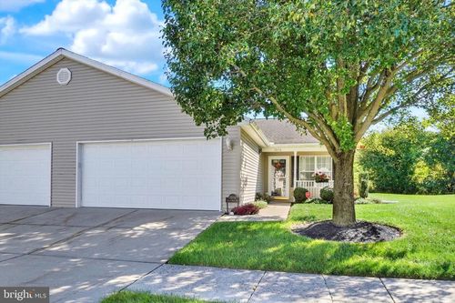 7076 Seneca Ridge Dr, YORK, PA, 17403-9489 | Card Image