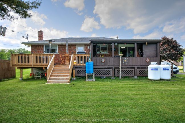 95 Railway St, House other with 3 bedrooms, 2 bathrooms and 6 parking in Lansdowne ON | Image 6
