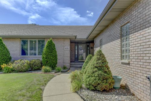 626 Rescobie Ln, Schererville, IN, 46375-2980 | Card Image