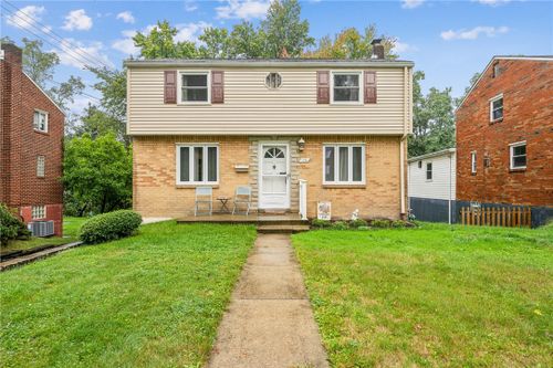 136 Poplar Ridge Dr, Penn Hills, PA, 15235 | Card Image