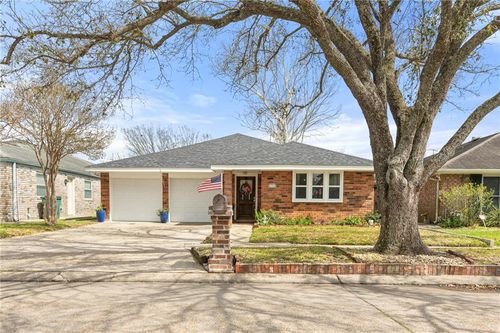 2113 Krisma St, Metairie, LA, 70001-2731 | Card Image