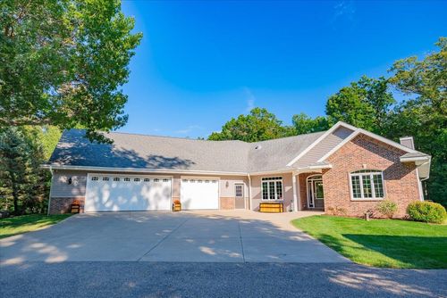 6450 Shady Bend Road, Verona, WI, 53593 | Card Image