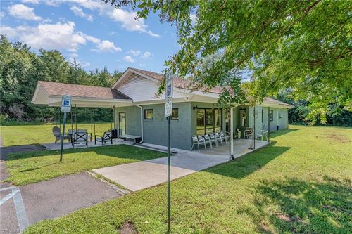 1590 Farmington Rd, Mocksville, NC, 27028-7649 | Card Image