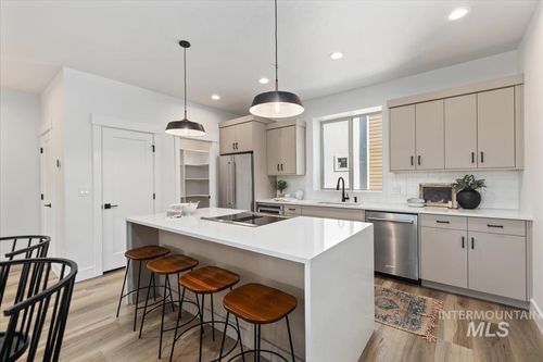 17-1655 W Burlison Ln, Boise, ID, 83705-3035 | Card Image