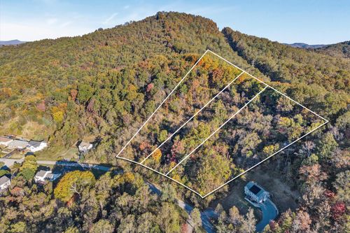 4426 Toddsbury Dr, Vinton, VA, 24179-1144 | Card Image