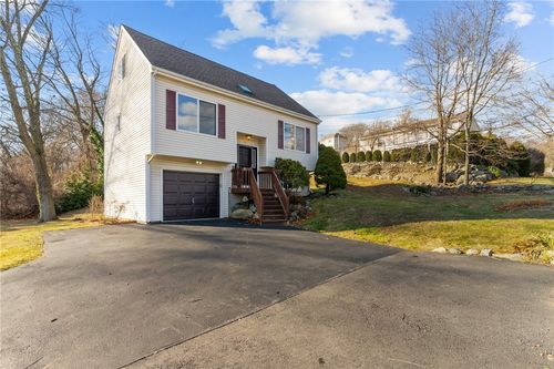 4 Cobble Hill Road, Lincoln, RI, 02865 | Card Image