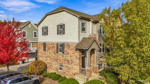 8600 Grove St, Morton Grove, IL, 60053-2233 | Card Image