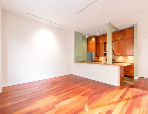 2a-250 S End Ave, New York, NY, 10280-1074 | Card Image