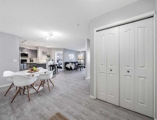 1120-4975 130 Ave Se, Calgary, AB, T2Z4M4 | Card Image