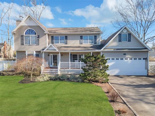 52 Tillotson Ave, Saint James, NY, 11780-1728 | Card Image