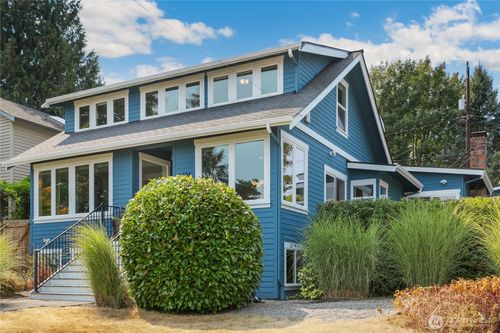 3421 10th Ave W, Seattle, WA, 98119-1412 | Card Image