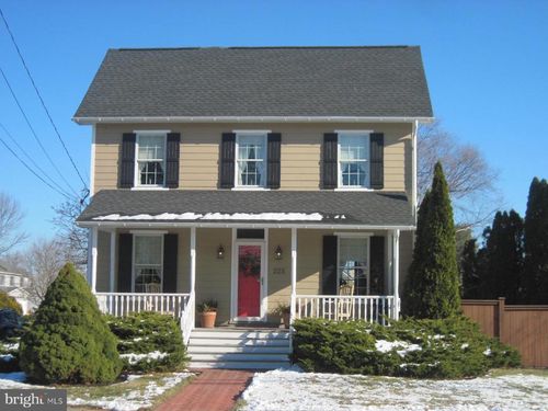 225 N Main St, RICHLANDTOWN, PA, 18955-2040 | Card Image