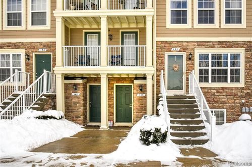 7-140 Saber Way, Lake Orion, MI, 48362 | Card Image