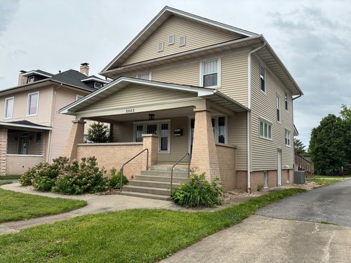 2003 Broadway St, Mount Vernon, IL, 62864-2910 | Card Image
