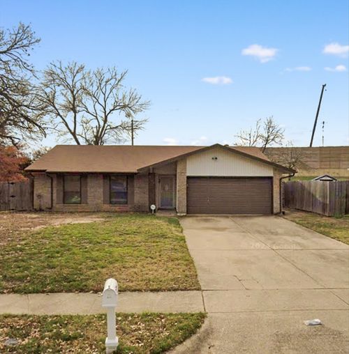 3604 Fort Hunt Dr, Arlington, TX, 76016-4808 | Card Image