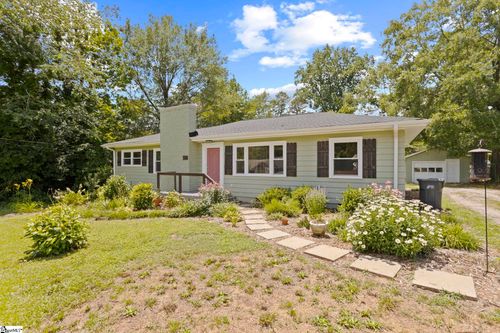 5 Ridgewood Dr, Greenville, SC, 29615-1046 | Card Image