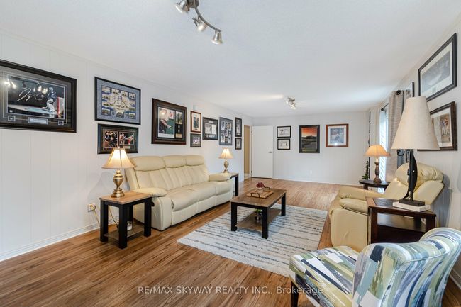 13 Mcgillivary Cres, House other with 4 bedrooms, 3 bathrooms and 4 parking in Brampton ON | Image 33