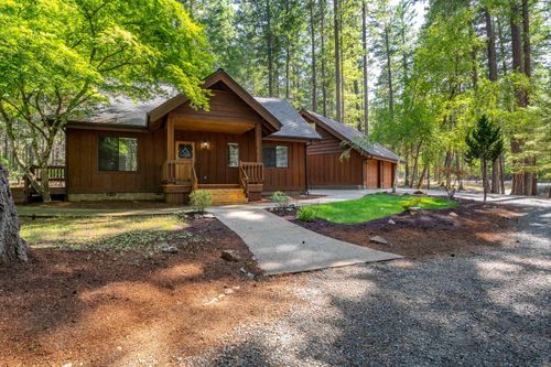 155 Daily Ln, Grants Pass, OR, 97527-7600 | Card Image