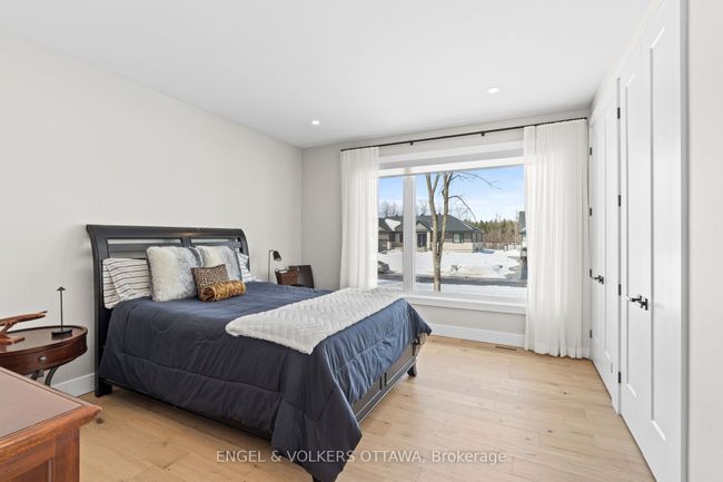425 Ginger Cres, House other with 5 bedrooms, 4 bathrooms and 6 parking in Metcalfe ON | Image 32
