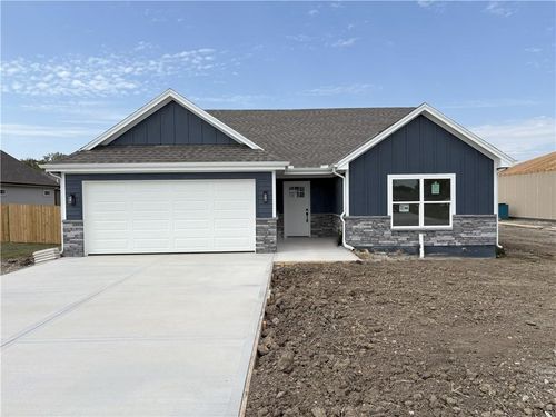 408 Ash St, Wellsville, KS, 66092 | Card Image
