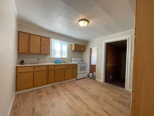 1923 6th St W, ASHLAND, WI, 54806-1028 | Card Image