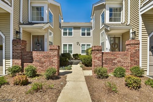 5 Mallard Ln, Bedminster, NJ, 07921-2012 | Card Image
