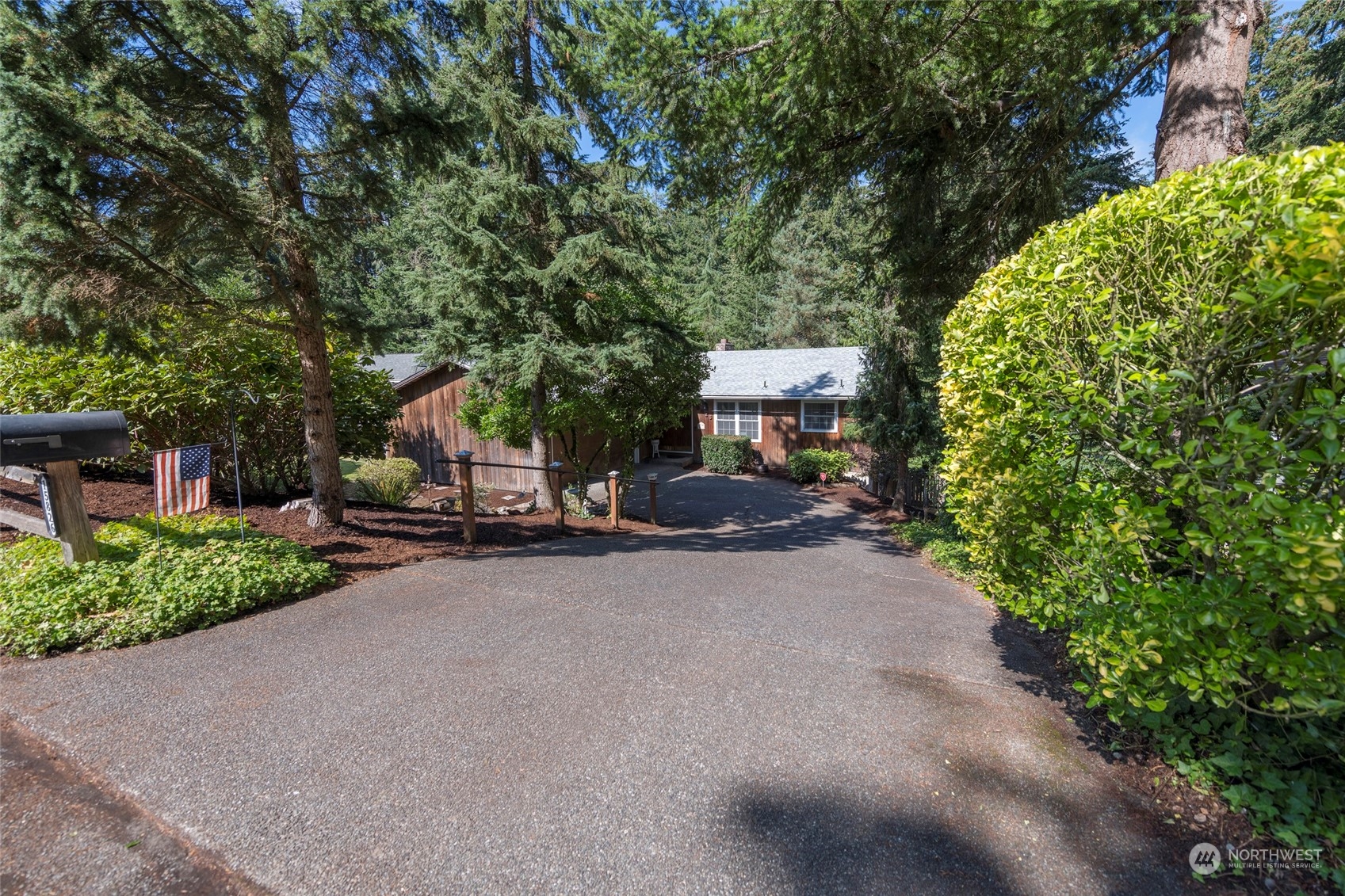 42nd Pl, Bellevue, WA 98006