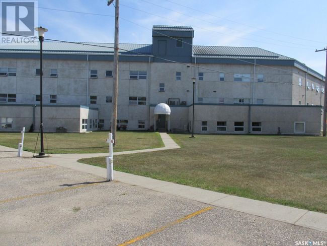 102 Mannor Dr, Condo with 1 bedrooms, 1 bathrooms and null parking in Nipawin SK | Image 33