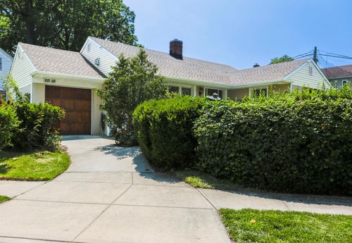 215 Peck Ave, Oakland Gardens, NY, 11364-3516 | Card Image