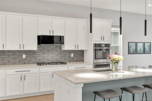 15833 Xanthia Way, Thornton, CO, 80602 | Card Image