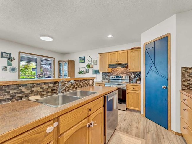 10 Stanfield Pl Se, House other with 4 bedrooms, 4 bathrooms and 2 parking in Medicine Hat AB | Image 7
