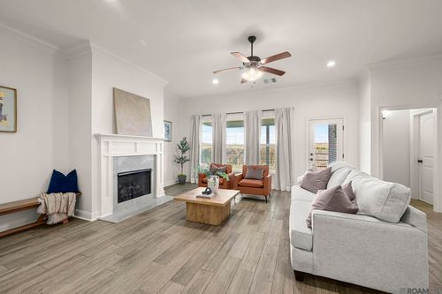 6360 Nesting Dr, Gonzales, LA, 70737-8644 | Card Image