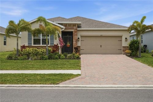 628 Parkshore Lake Ave, CAPE CORAL, FL, 33993-4519 | Card Image