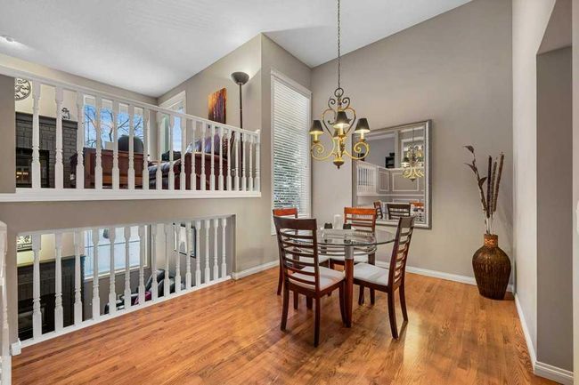 49 Douglasbank Gardens Se, Home with 3 bedrooms, 3 bathrooms and 4 parking in Calgary AB | Image 9