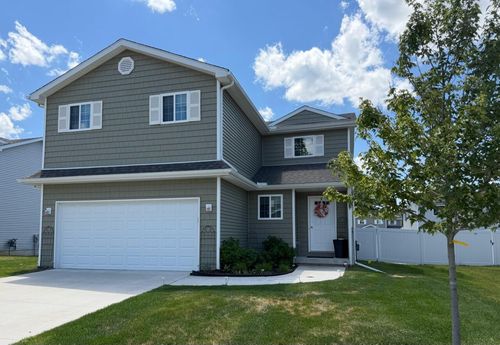 3963 Lotus Landing Cir, Waterford Twp, MI, 48329-1365 | Card Image