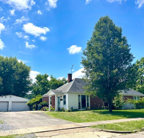 312 Sewanee Ave, Kingsport, TN, 37660-3746 | Card Image