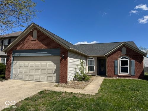2745 Lullwater Ln, Indianapolis, IN, 46229-1585 | Card Image