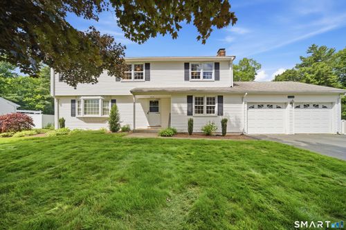 211 Valley View Rd, Manchester, CT, 06040-6935 | Card Image
