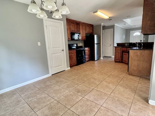 5341 Branch Point Dr, House other with 3 bedrooms, 2 bathrooms and 2 parking in Valdosta GA | Image 7
