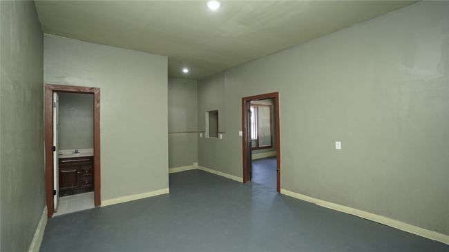 400 E Main St, Home with 0 bedrooms, 0 bathrooms and null parking in Honey Grove TX | Image 9
