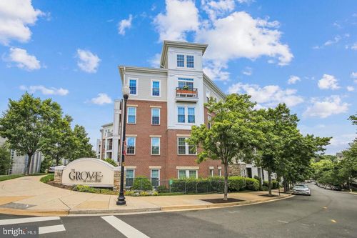 104-2465 Army Navy Dr, ARLINGTON, VA, 22206-2981 | Card Image