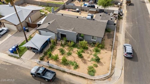 8117 W Elm St, Phoenix, AZ, 85033-1040 | Card Image
