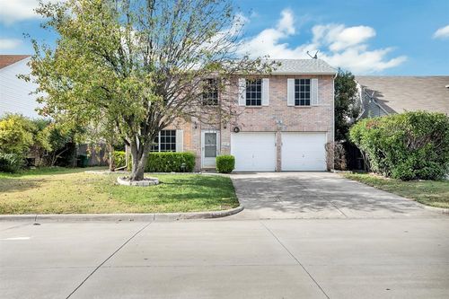 8105 Flowertree Dr, Fort Worth, TX, 76137-6073 | Card Image