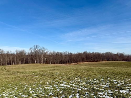 332 Breezy Hill Ln, Bedford, IN, 47421-7576 | Card Image