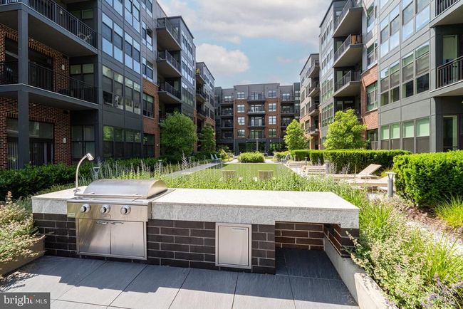APT-102 - 1761 Old Meadow Rd, Condo with 2 bedrooms, 3 bathrooms and null parking in MCLEAN VA | Image 45