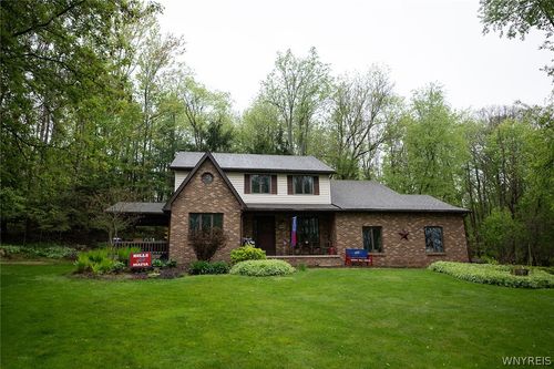 4506 Sharon Dr, Lockport, NY, 14094-1314 | Card Image