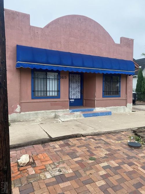1615 E 8th St, Pueblo, CO, 81001-3241 | Card Image