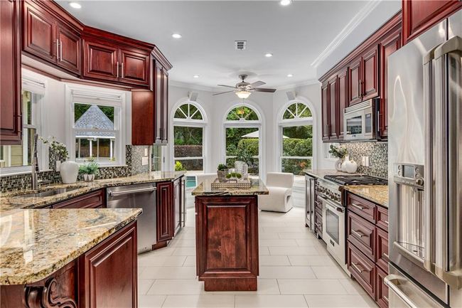 1078 Shady Valley Pl Ne, House other with 3 bedrooms, 3 bathrooms and null parking in Atlanta GA | Image 13