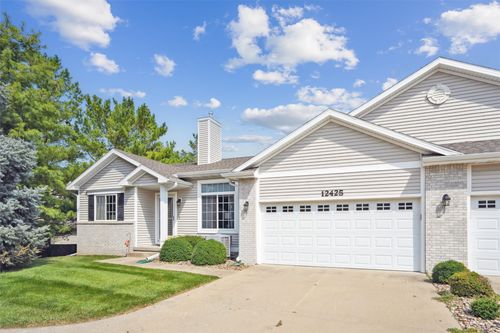 12425 Douglas Parkway, Urbandale, IA, 50323 | Card Image